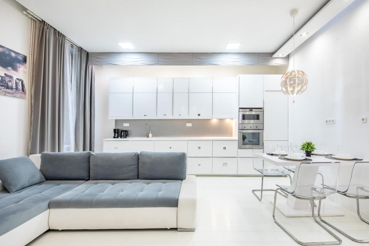 Cozy & Central Apartment With 2-Bedroom Budapest Exterior photo