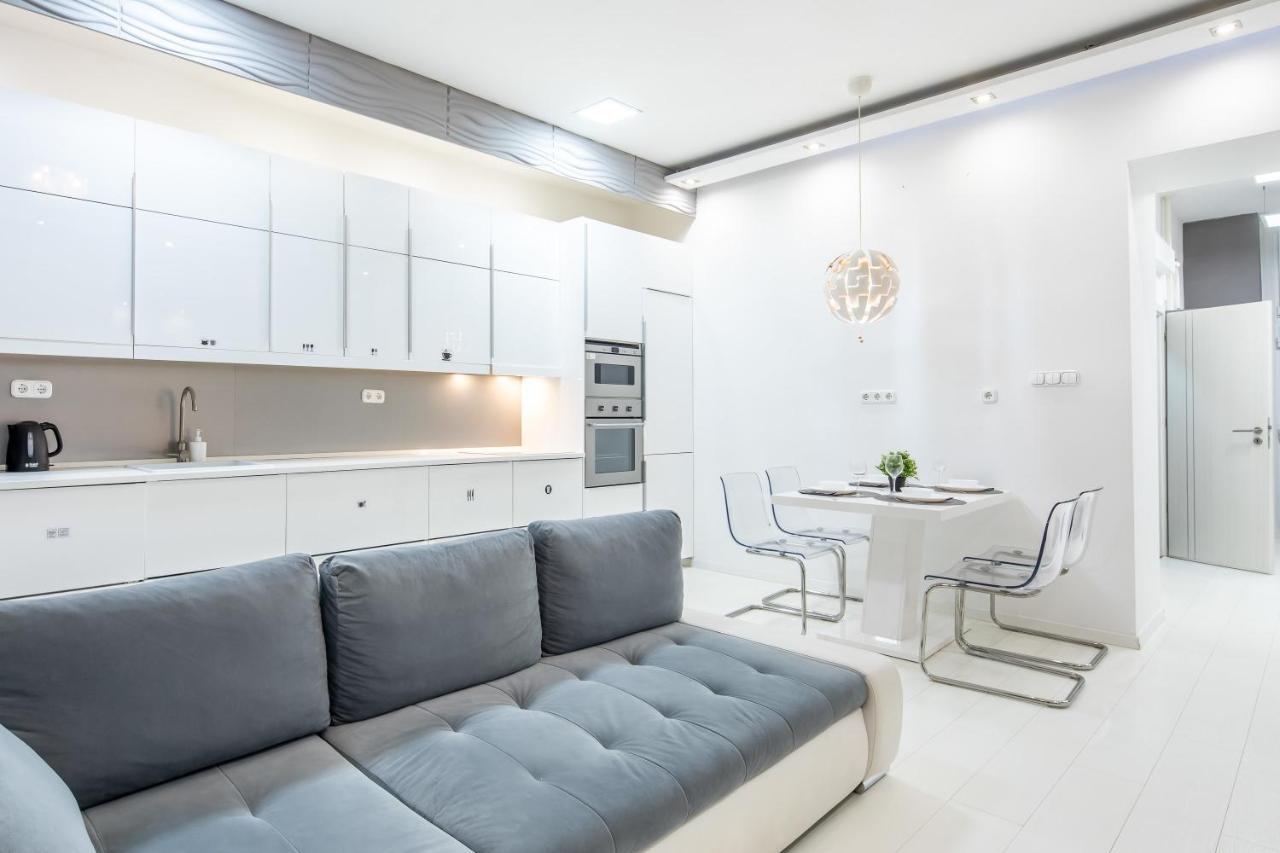 Cozy & Central Apartment With 2-Bedroom Budapest Exterior photo